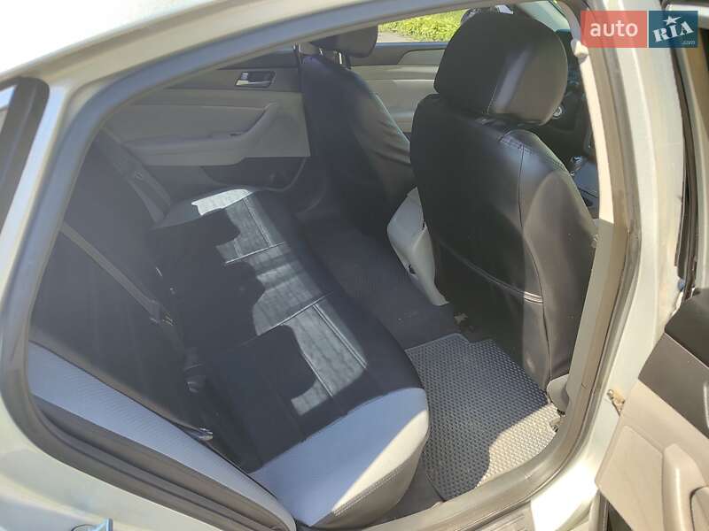 Седан Hyundai Sonata 2014 в Кременчуці