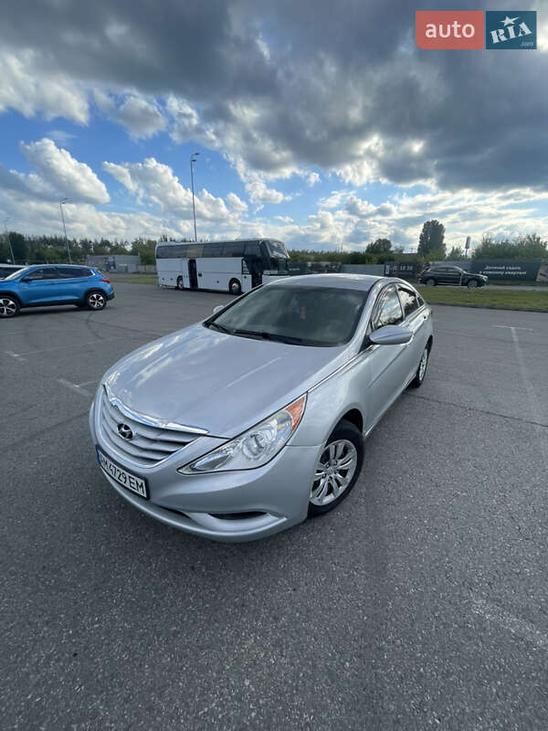 Hyundai Sonata 2011
