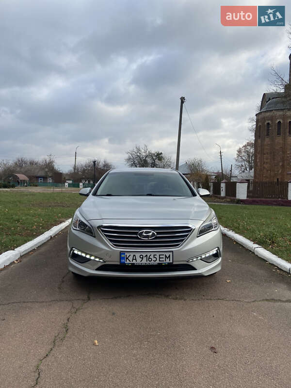 Седан Hyundai Sonata 2016 в Овруче