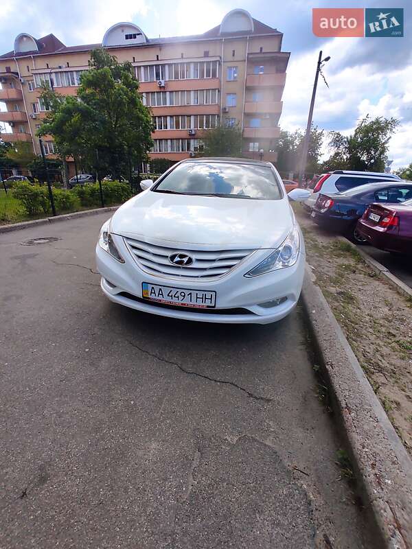 Седан Hyundai Sonata 2011 в 