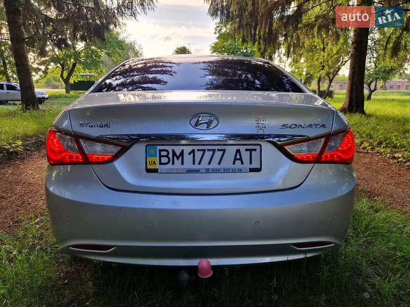 Седан Hyundai Sonata 2010 в Ромнах