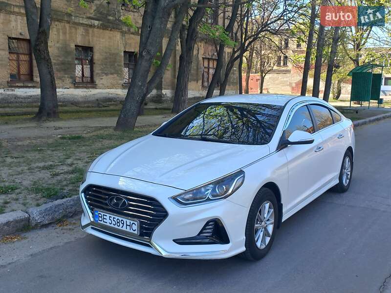 Седан Hyundai Sonata 2019 в Николаеве фото Седан Hyundai Sonata 2019 в Николаеве