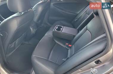 Седан Hyundai Sonata 2013 в 