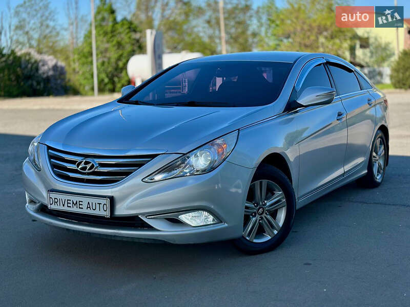 Hyundai Sonata 2013