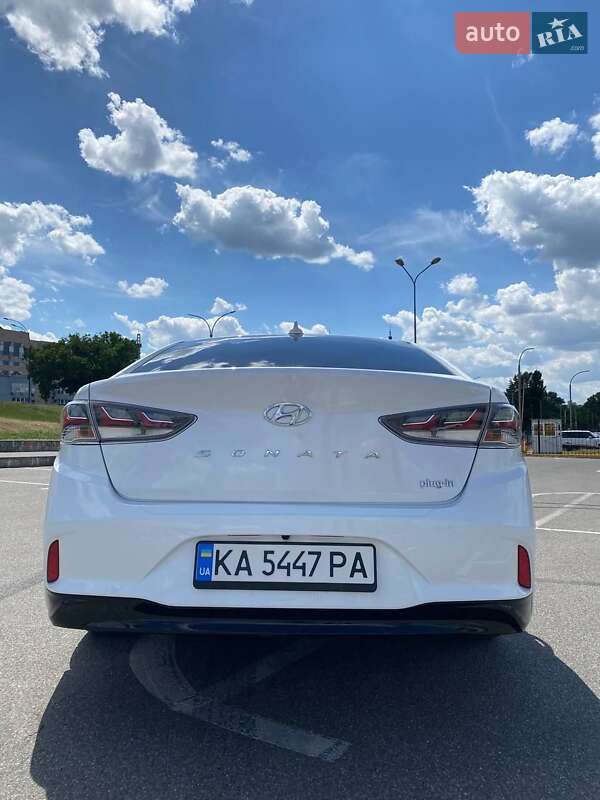 Седан Hyundai Sonata 2018 в Киеве