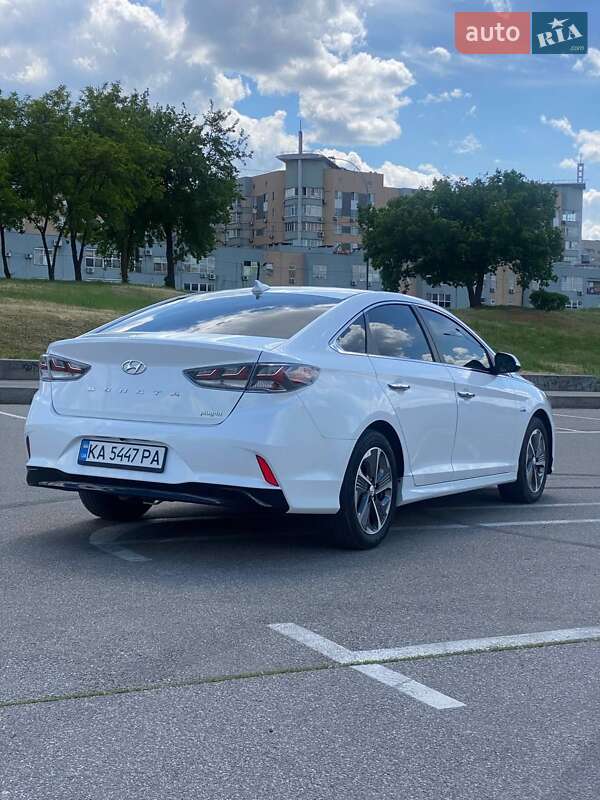 Седан Hyundai Sonata 2018 в Киеве