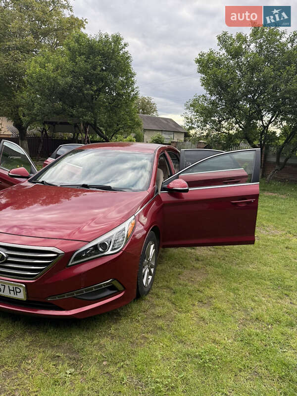 Седан Hyundai Sonata 2016 в Калуші