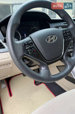 Седан Hyundai Sonata 2016 в 