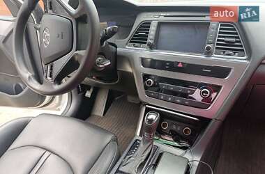 Седан Hyundai Sonata 2015 в 