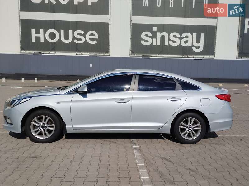 Седан Hyundai Sonata 2016 в Киеве