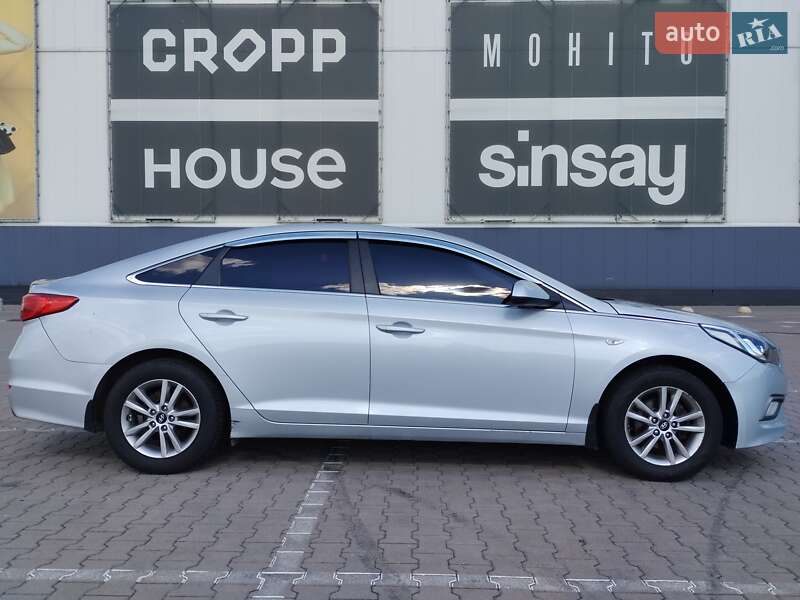 Седан Hyundai Sonata 2016 в Киеве