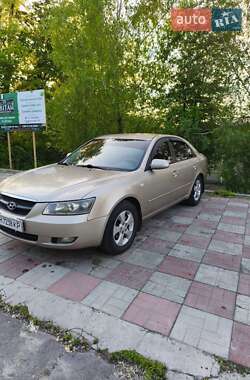 Седан Hyundai Sonata 2005 в Каменском