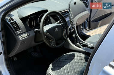 Седан Hyundai Sonata 2013 в 