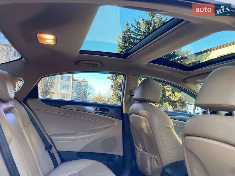 Седан Hyundai Sonata 2013 в Одесі