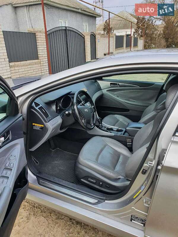 Седан Hyundai Sonata 2013 в Измаиле