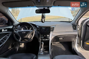 Седан Hyundai Sonata 2014 в 