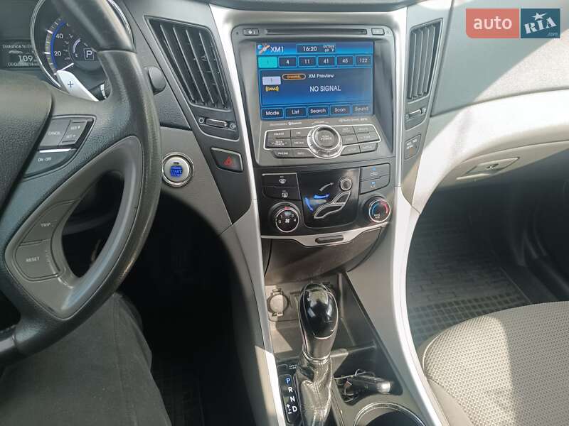 Седан Hyundai Sonata 2013 в Гайвороне