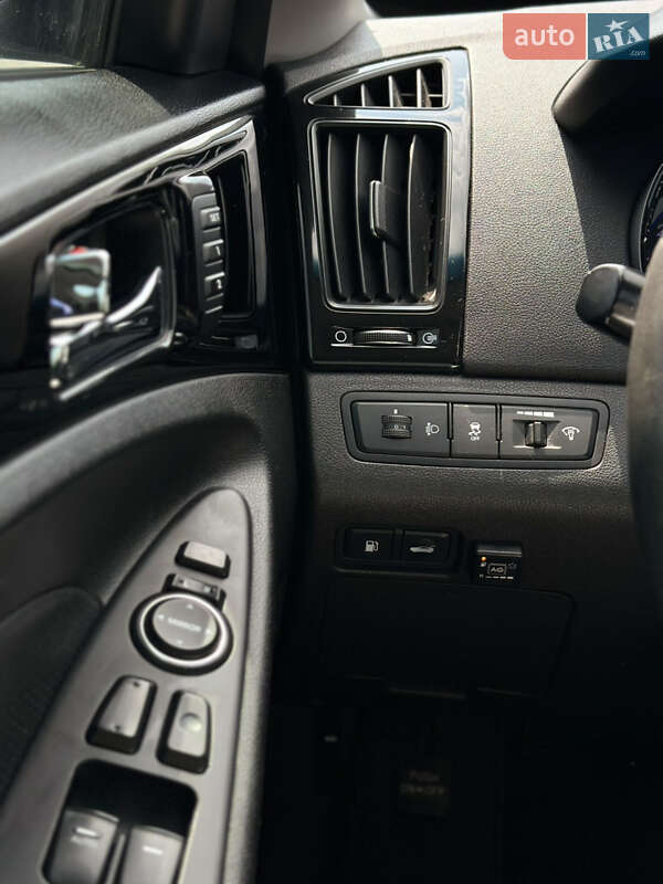 Седан Hyundai Sonata 2012 в Киеве