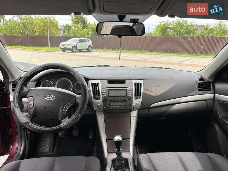 Седан Hyundai Sonata 2010 в Ивано-Франковске