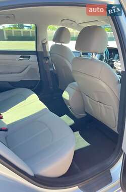 Седан Hyundai Sonata 2017 в 