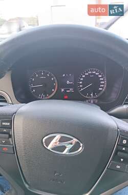 Седан Hyundai Sonata 2014 в 