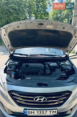 Седан Hyundai Sonata 2015 в 