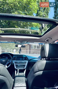 Седан Hyundai Sonata 2015 в 