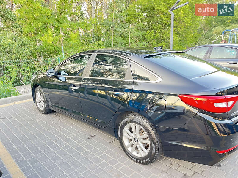 Седан Hyundai Sonata 2015 в Надвірній