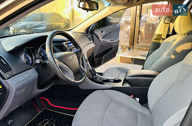Седан Hyundai Sonata 2013 в 
