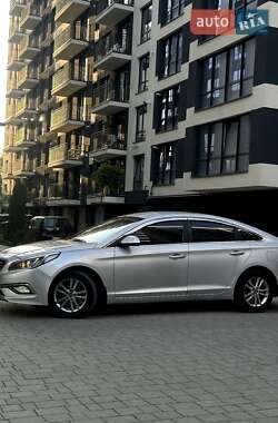 Седан Hyundai Sonata 2016 в Ивано-Франковске