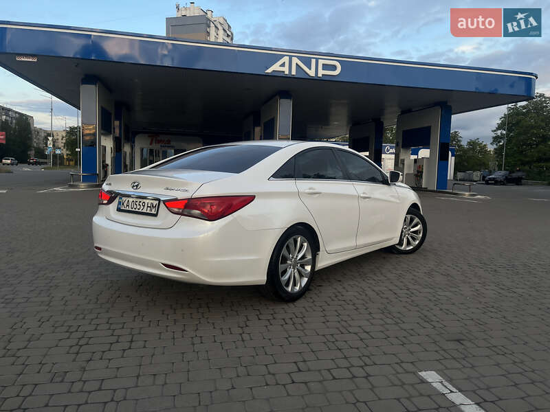Седан Hyundai Sonata 2014 в Києві