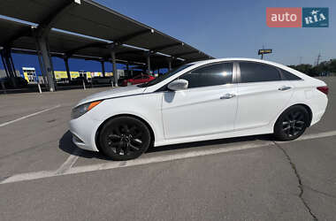 Седан Hyundai Sonata 2014 в 