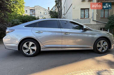 Седан Hyundai Sonata 2015 в 