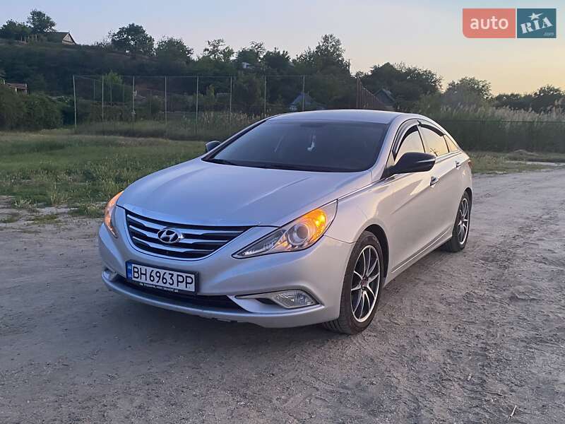 Седан Hyundai Sonata 2014 в Белгороде-Днестровском