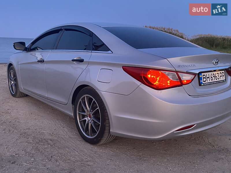 Седан Hyundai Sonata 2014 в Белгороде-Днестровском