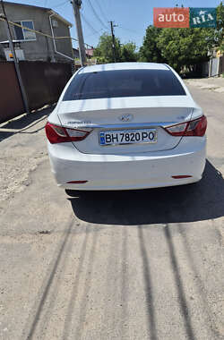 Седан Hyundai Sonata 2014 в 
