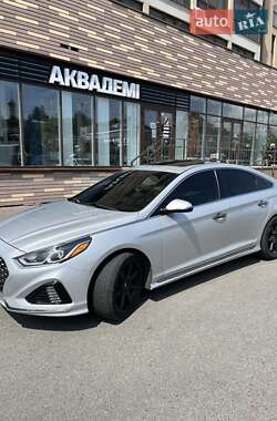 Седан Hyundai Sonata 2018 в 