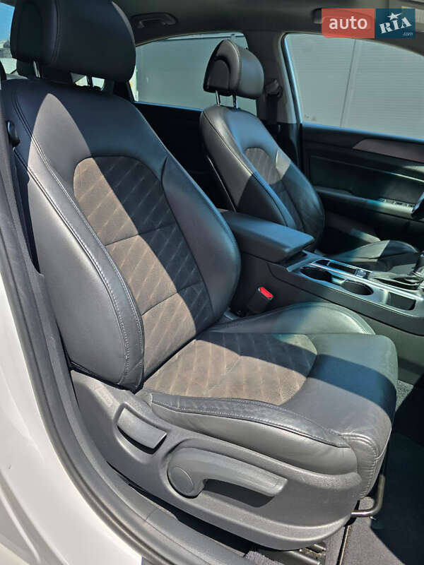Седан Hyundai Sonata 2017 в Киеве