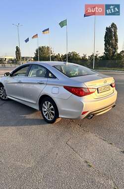Седан Hyundai Sonata 2014 в 