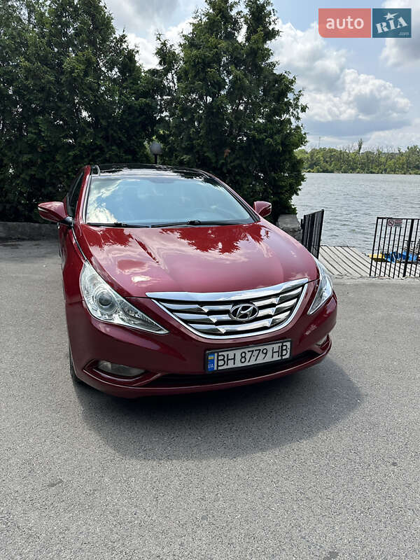 Hyundai Sonata 2012