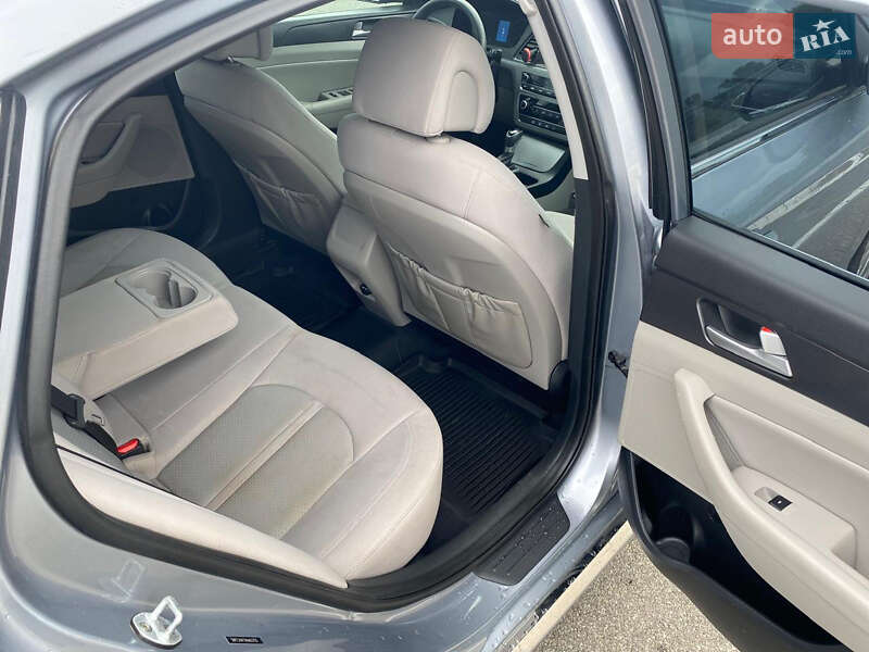Седан Hyundai Sonata 2016 в Киеве