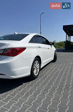Седан Hyundai Sonata 2012 в 