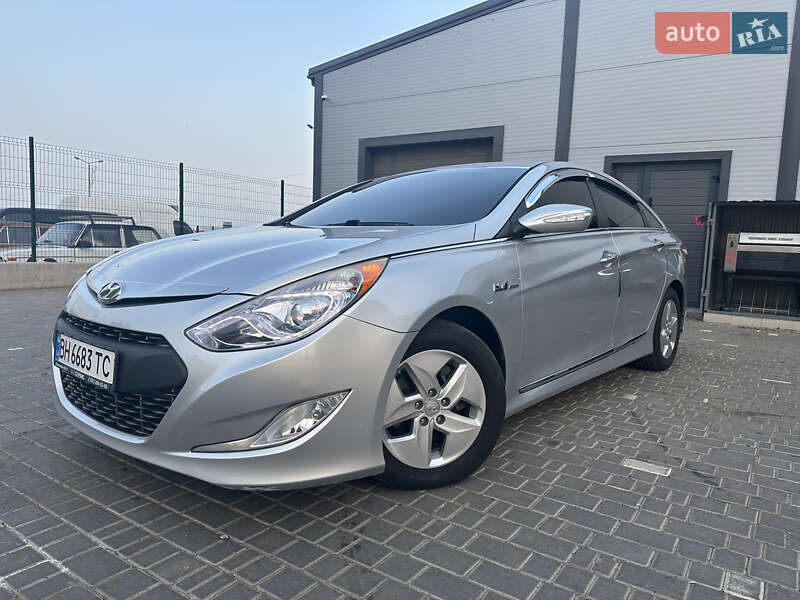 Седан Hyundai Sonata 2012 в 