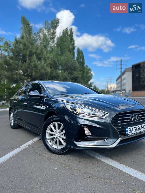 Седан Hyundai Sonata 2018 в Одессе
