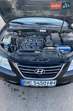 Седан Hyundai Sonata 2008 в Южноукраинске