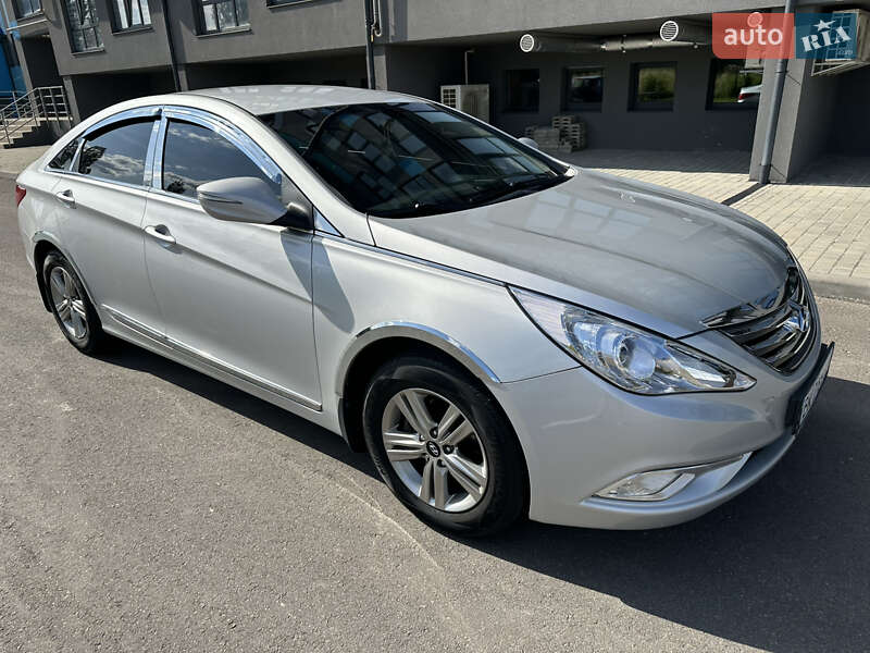 Седан Hyundai Sonata 2014 в Рівному фото 25 Седан Hyundai Sonata 2014 в Рівному
