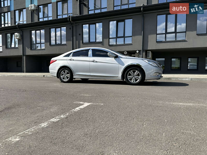 Седан Hyundai Sonata 2014 в Рівному фото 44 Седан Hyundai Sonata 2014 в Рівному