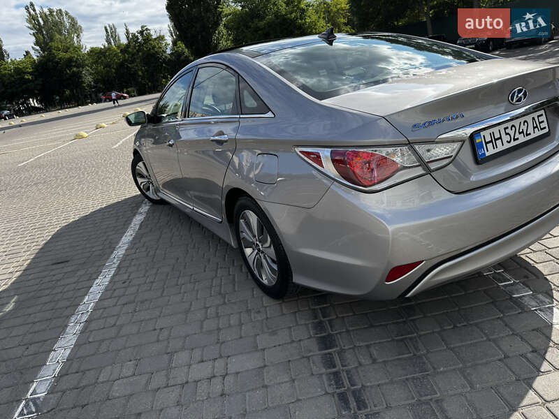 Седан Hyundai Sonata 2013 в Одессе