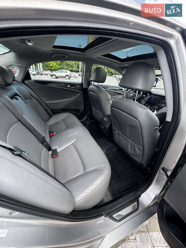 Седан Hyundai Sonata 2013 в Одессе