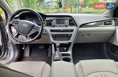 Седан Hyundai Sonata 2015 в 